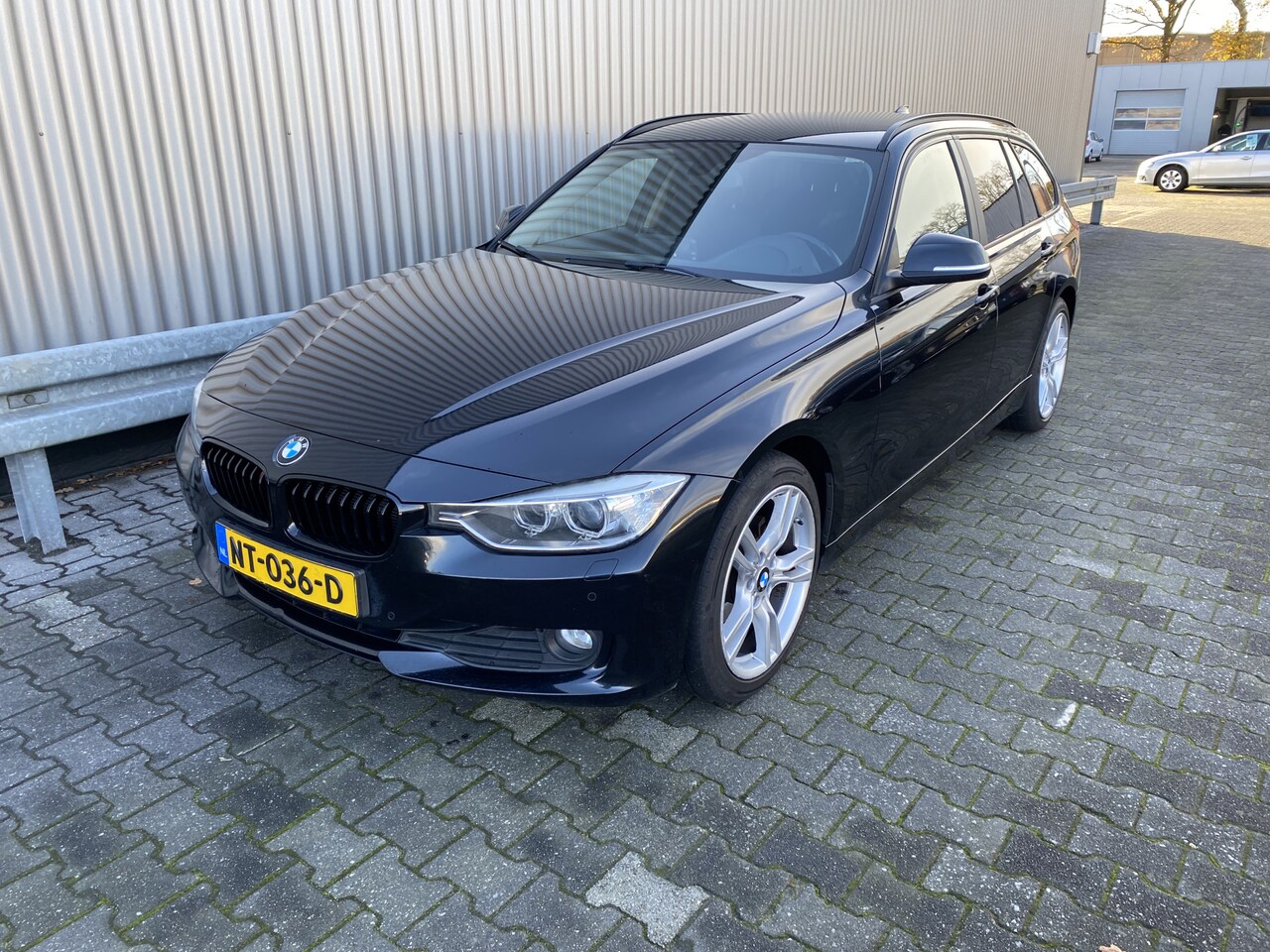 BMW 3-serie Touring - 316i High Executive iDrive, Navi, Clima, CC, Elc.Kofferklep, PDC, LM, – Inruil Mogelijk – - AutoWereld.nl