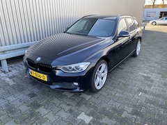BMW 3-serie Touring - 316i High Executive iDrive, Navi, Clima, CC, Elc.Kofferklep, PDC, LM, – Inruil Mogelijk –