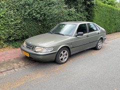 Saab 900 - 2.0, 1998, 5-bak, glazen schuifdak, zo mee voor 750