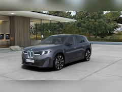 BMW iX3 - 50 xDrive M Sport / Panoramadak / Trekhaak / Stuurverwarming / Parking Assistant Professio