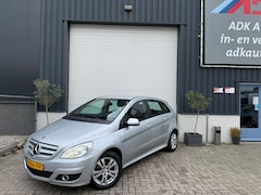 Mercedes-Benz B-klasse - 200 AUTOMAAT/STOELVERW/TREKHAAK/PDC/MOOIE AUTO