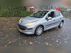 Peugeot 207 - 1.4-16V XR LEUKE AUTO