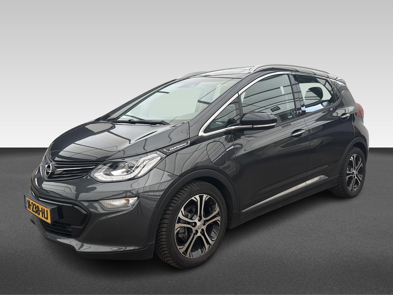 Opel Ampera-e - Business executive 60 kWh - AutoWereld.nl
