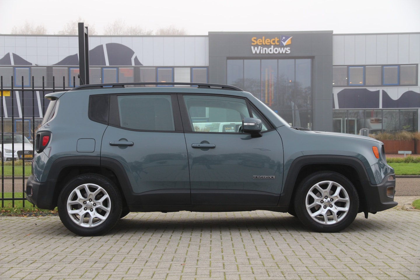 Jeep Renegade - 1.6 MultiJet 120PK / Grijs kenteken / Euro 6 / Cruise / Airco.. - AutoWereld.nl