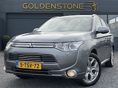 Mitsubishi Outlander - 2.0 PHEV Instyle+ ✓Schuifdak✓Camera✓Navi✓Trekhaak✓Keyless✓Leder✓Clima✓Cruise✓Lm velgen✓Sto