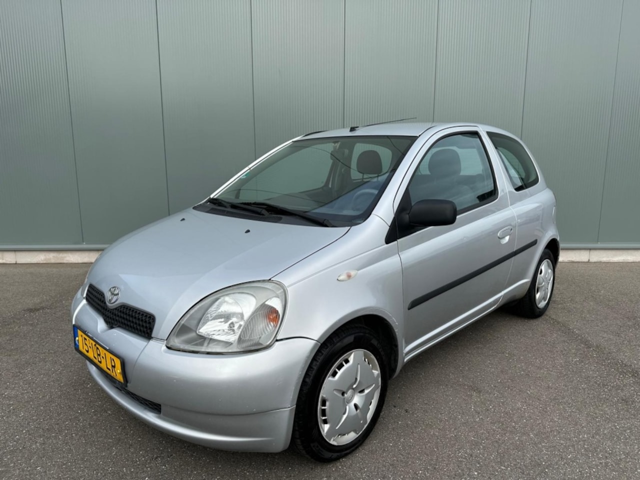 Toyota Yaris - 1.3-16V VVT-i YORIN 1.3-16V VVT-i YORIN - AutoWereld.nl