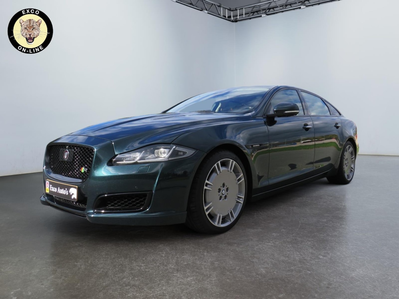 Jaguar XJR - 5.0 V8 SC 575 5.0 V8 SC 575 - AutoWereld.nl
