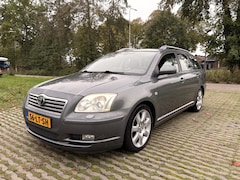 Toyota Avensis Wagon - 2.0 VVTi Executive - automaat - leder - cruise control - stoelverwarming