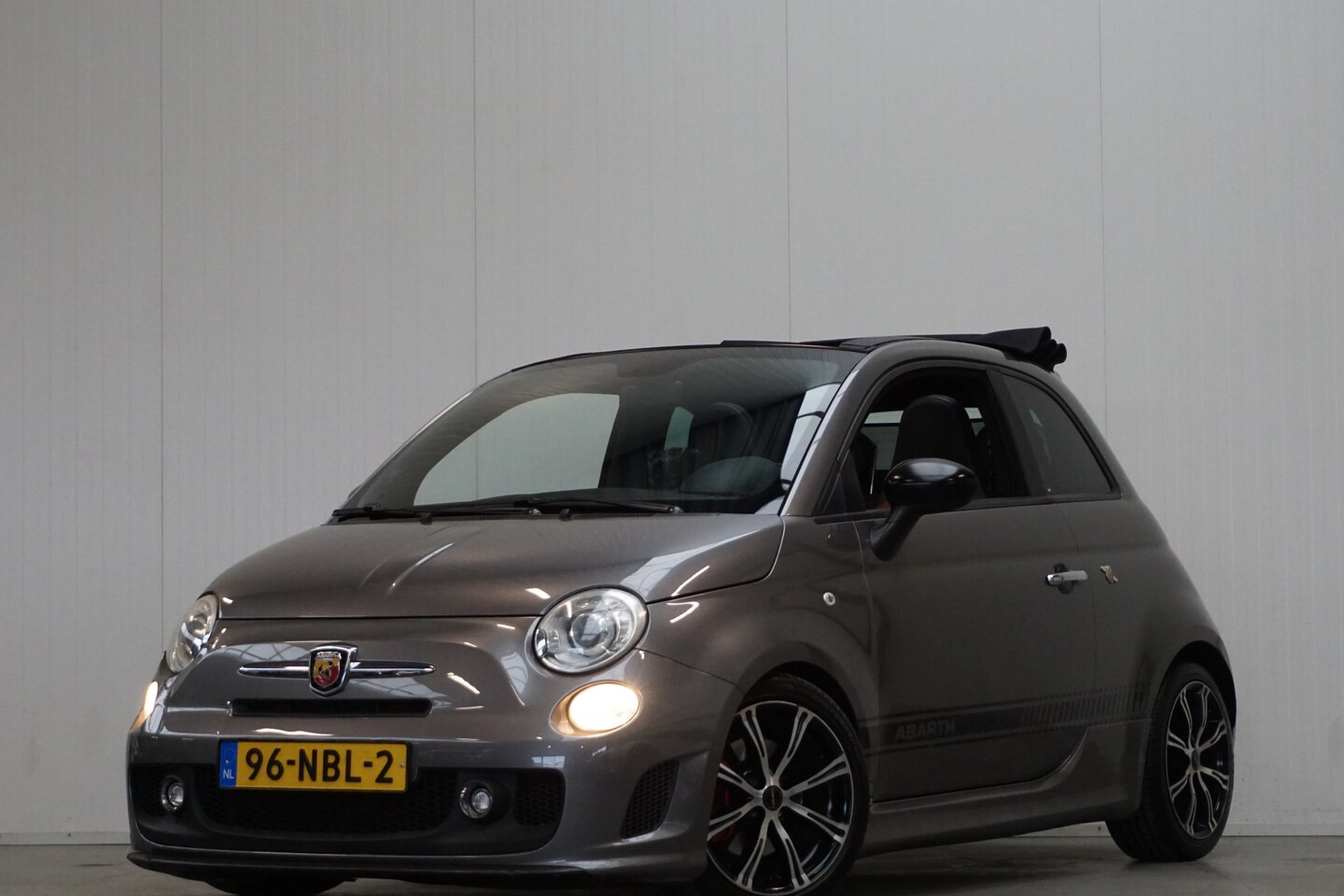 Fiat 500 C - 1.4-16V Abarth 140 PK! AUTOMAAT! CABRIO! BOM VOL! - AutoWereld.nl