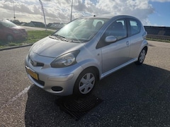 Toyota Aygo - 1.0-12V Access Airco Onderhouden Elek.pakket Parrot