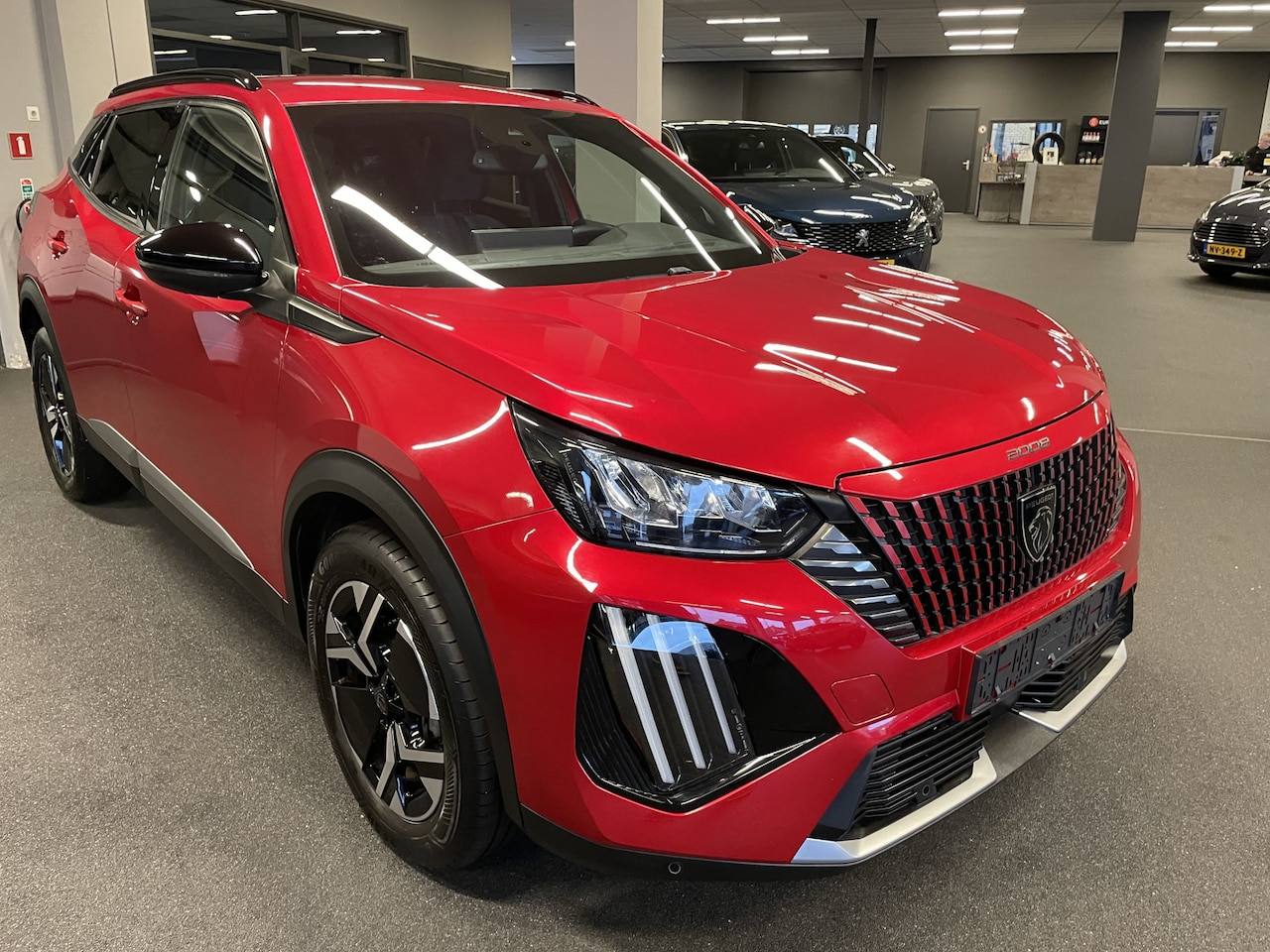 Peugeot 2008 - 1.2 PureTech Allure CLIMATE CONTROL-APPLE CARPLAY/ANDROID-PARKEERSENSOREN VOOR+ACHTER - AutoWereld.nl