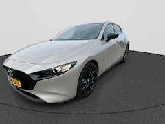 Mazda 3 - 3 2.5 e-SkyActiv-G M Hybrid 140 PK Homura | Rijklaar | Apple Carplay | Parkeersensor | Sto