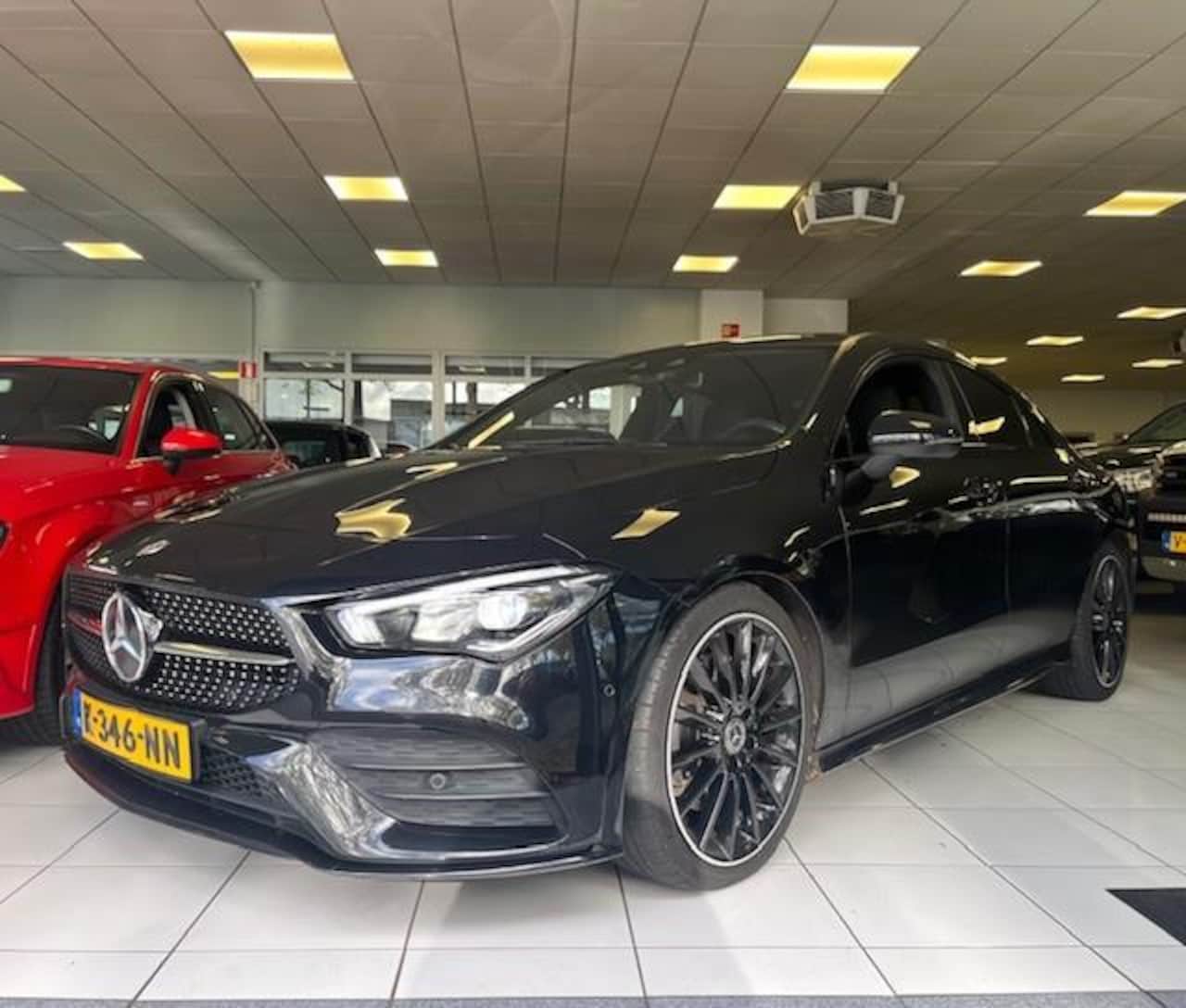 Mercedes-Benz CLA-Klasse - 200 d Premium Plus/AMG LINE/Panoramadak/Burmester/Camera//Sfeerverlichting/Virtual cockpit - AutoWereld.nl