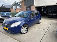 Dacia Sandero - 1.2 Ambiance NEW APK / AIRCO / NAP KM / 1 EIGN / 2 X SLEUTEL / CENTRL. DEUR / APPLE CARPLA
