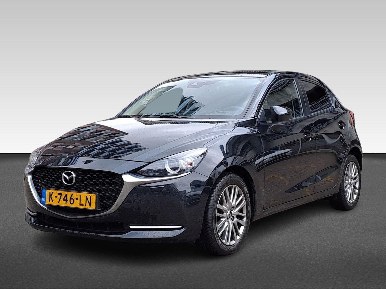 Mazda 2 - 1.5 SKYACTIV-G 90PK LUXURY NAVI CAMERA HUD LED ECC NAP - AutoWereld.nl