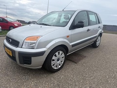 Ford Fusion - 1.4-16V Champion Airco Trekhaak NAP 79xxx 1E Eigenaar