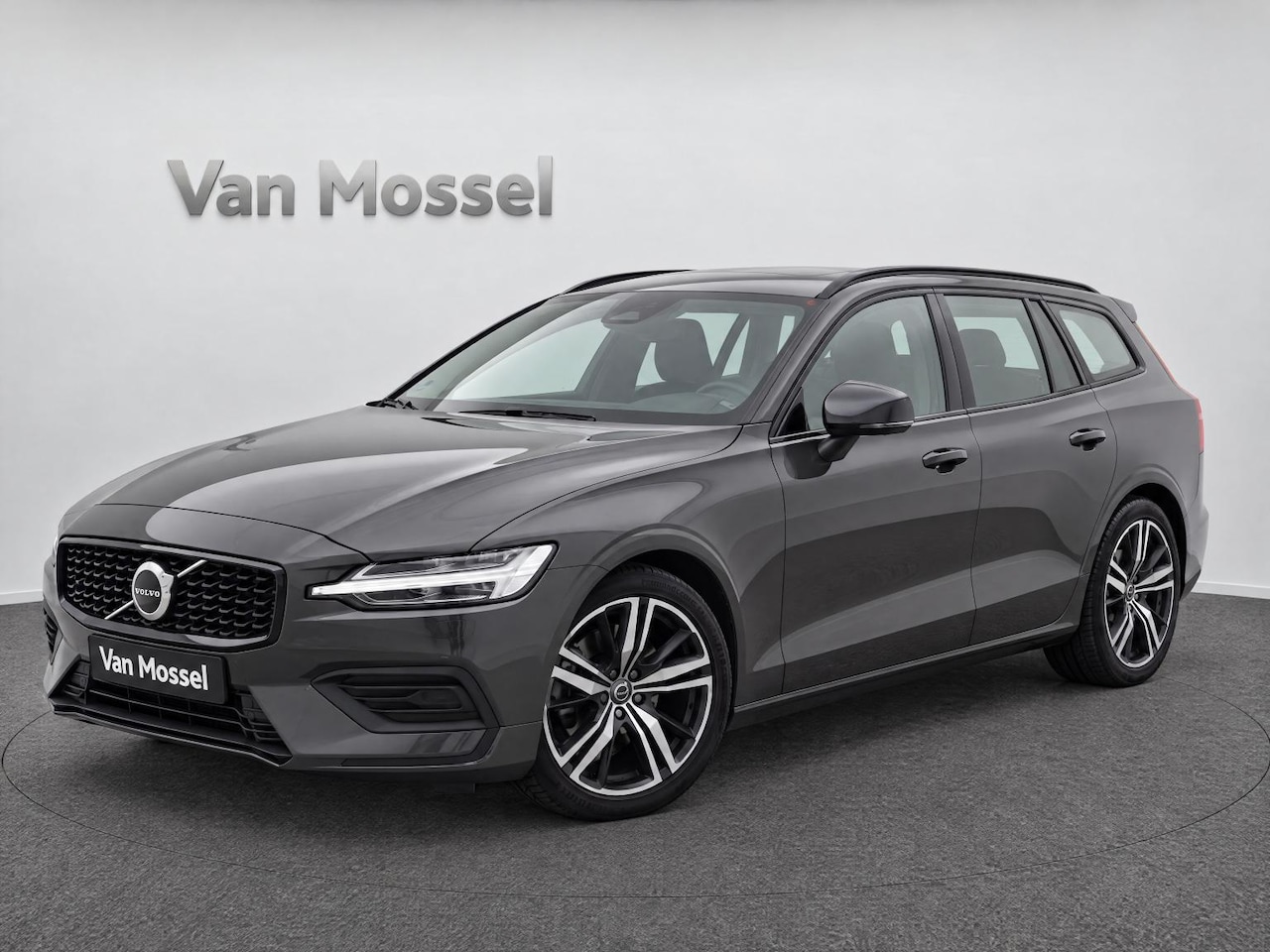 Volvo V60 - 2.0 B3 Essential 2.0 B3 Essential - AutoWereld.nl