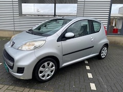 Peugeot 107 - 1.0-12V XR airco nwe apk, all season banden, elektrische ramen , getint glas, mooie auto ,