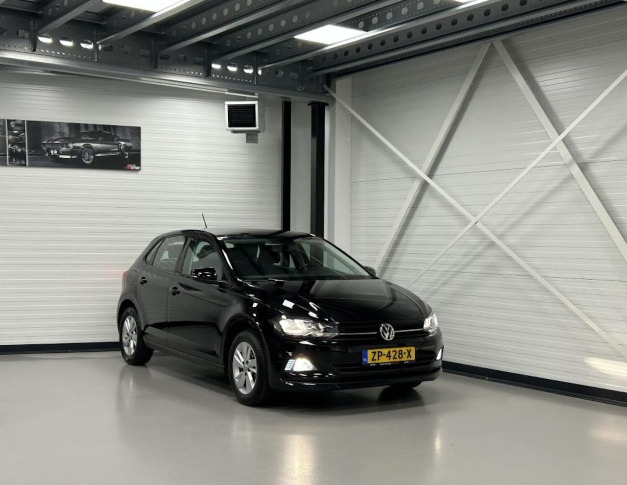 Volkswagen Polo - Comfortline Business PDC/CarPlay/Andr/CruiseC/Armsteun/LmV/CEB /Elektrisch-pakket - AutoWereld.nl