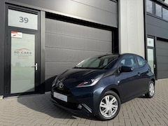Toyota Aygo - 1.0 VVT-i x-play|1e eigenaar|Weinig km|Camera|5D