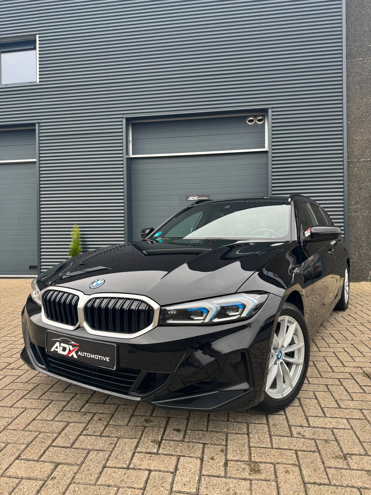 BMW 3-serie Touring - 320e 320e - AutoWereld.nl