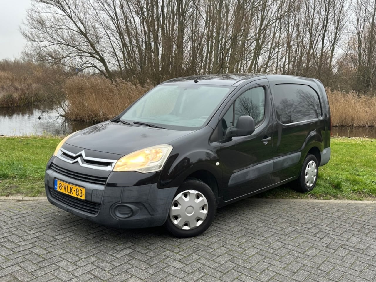 Citroën Berlingo XL - 1.6 HDIF 600 Club / 3Pers / Cruise / Airco / Navi - AutoWereld.nl