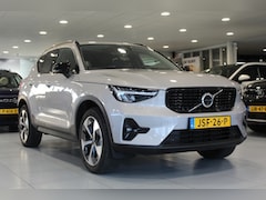 Volvo XC40 - 2.0 B3 Ultimate Dark/Panoramadak/360/Keyles/H&K