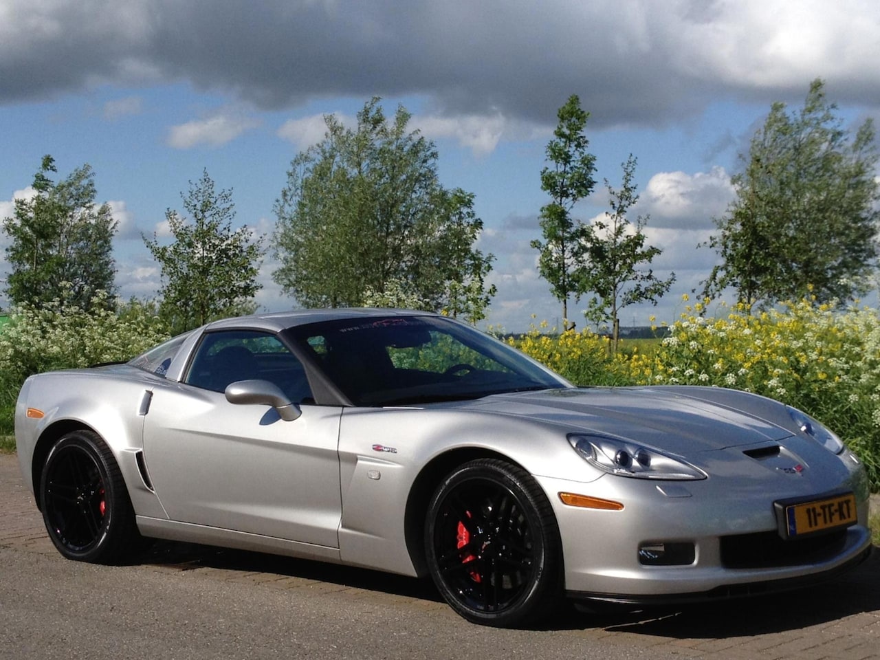 Corvette C6 - Z06 Coupé 7.0 V8 orig. NL auto !! 512 pk !! - AutoWereld.nl