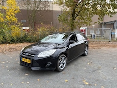 Ford Focus Wagon - 1.0 EcoBoost Titanium LET OP MOTOR LOOPT ONREGELMATIG