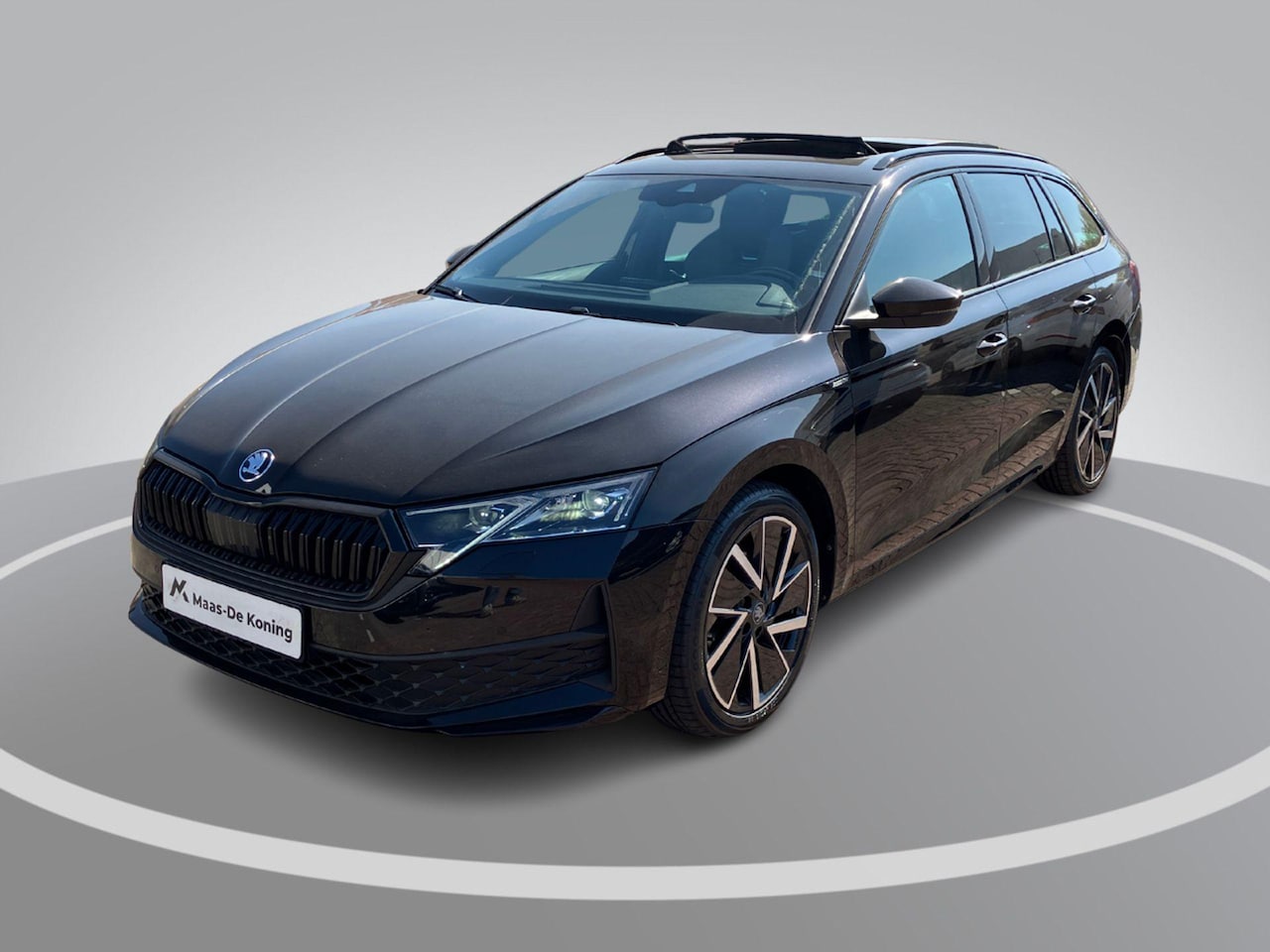 Skoda Octavia Combi - 1.5TSI/150PK MHEV Sportline Business · Panoramadak · Trekhaak · Apple/Android Car Play · G - AutoWereld.nl