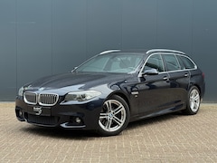 BMW 5-serie Touring - 520i High Executive, M-Sportpakket, Navigatie, Sport/Seats, PDC, Led, 18'LMV Performance,
