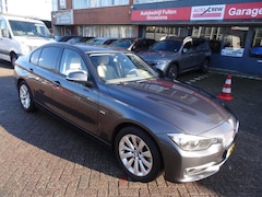 BMW 3-serie - 320i Executive/Automaat/Leer/Navi/Cruise