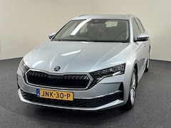 Skoda Octavia Combi - 1.5 TSI MHEV Business Selection Camera / PDC / Trekhaak / Stoel & Stuurverw. / Carplay / S
