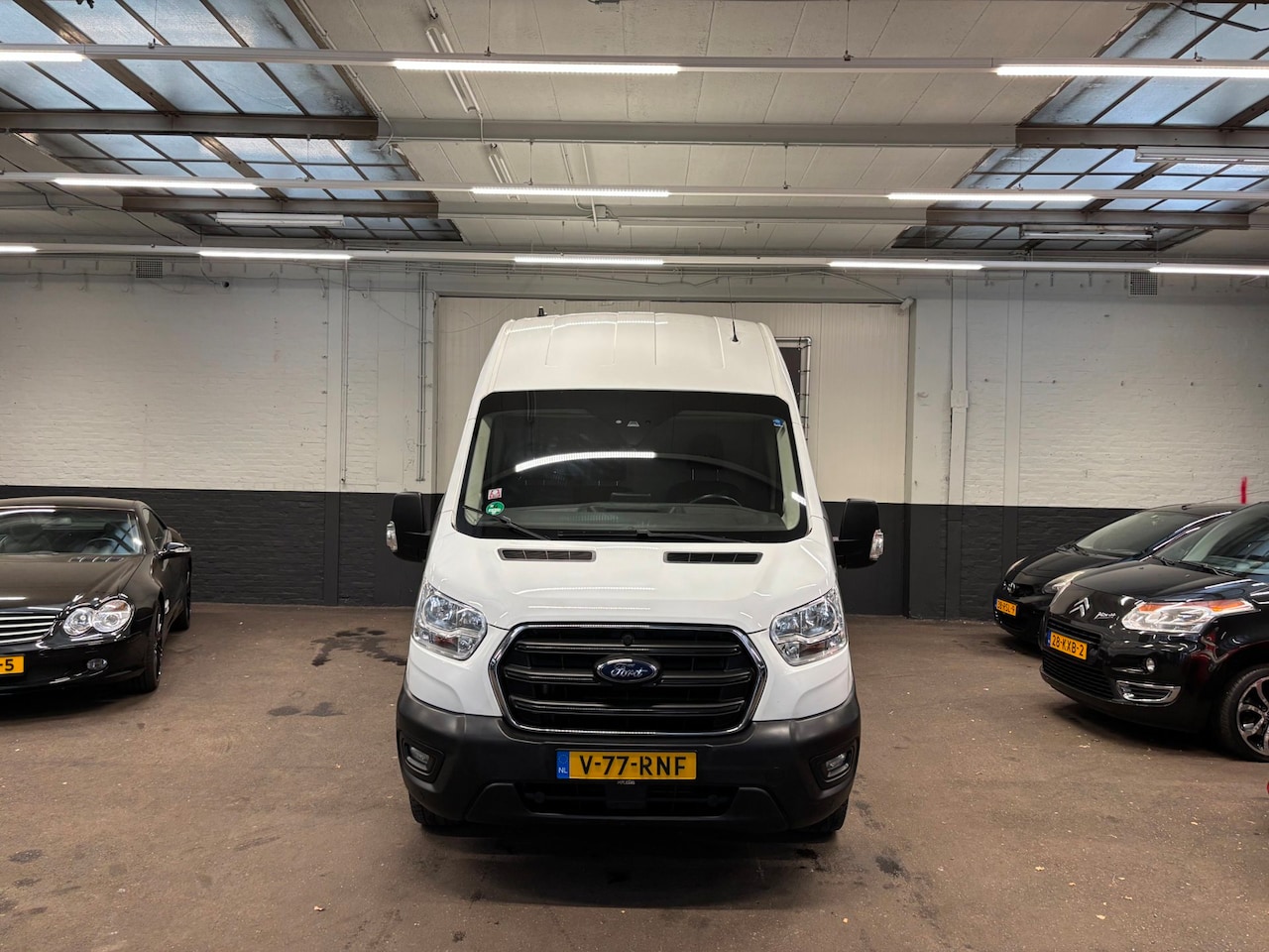 Ford Transit - 350 2.0 TDCI L3H3 Trend RWD 350 2.0 TDCI L3H3 Trend RWD - AutoWereld.nl