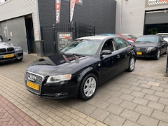Audi A4 Limousine - 2.0 Pro Line Business 2e Eig Trekhaak Airco NAP APK