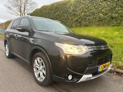 Mitsubishi Outlander - 2.0 PHEV X-Line - Navi - Camera - PDC