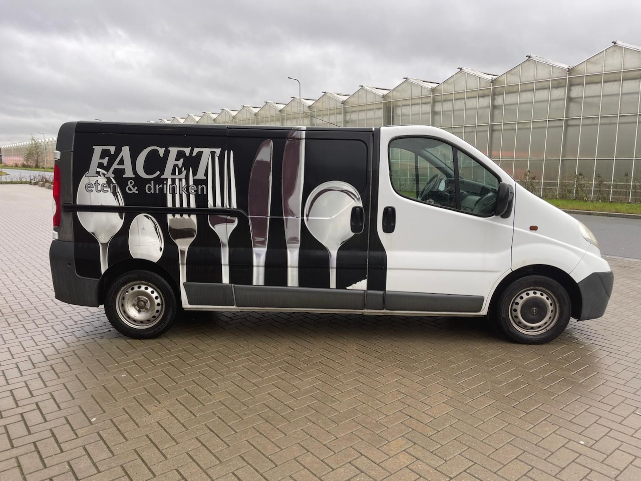 Opel Vivaro - 2.0 CDTI L2H1 64.000 NAP KOELING AIRCO LANG WIT 2007 - AutoWereld.nl