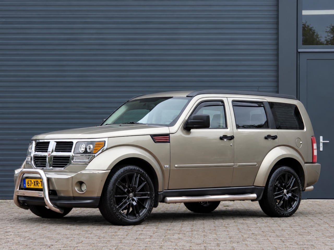 Dodge Nitro - 3.7 V6 SXT NAP BENZINE/LPG 3500KG TREKGEWICHT - AutoWereld.nl