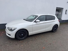 BMW 1-serie - 114i Business, '12, 5-drs, 6-bak, navigatie, sportieve auto