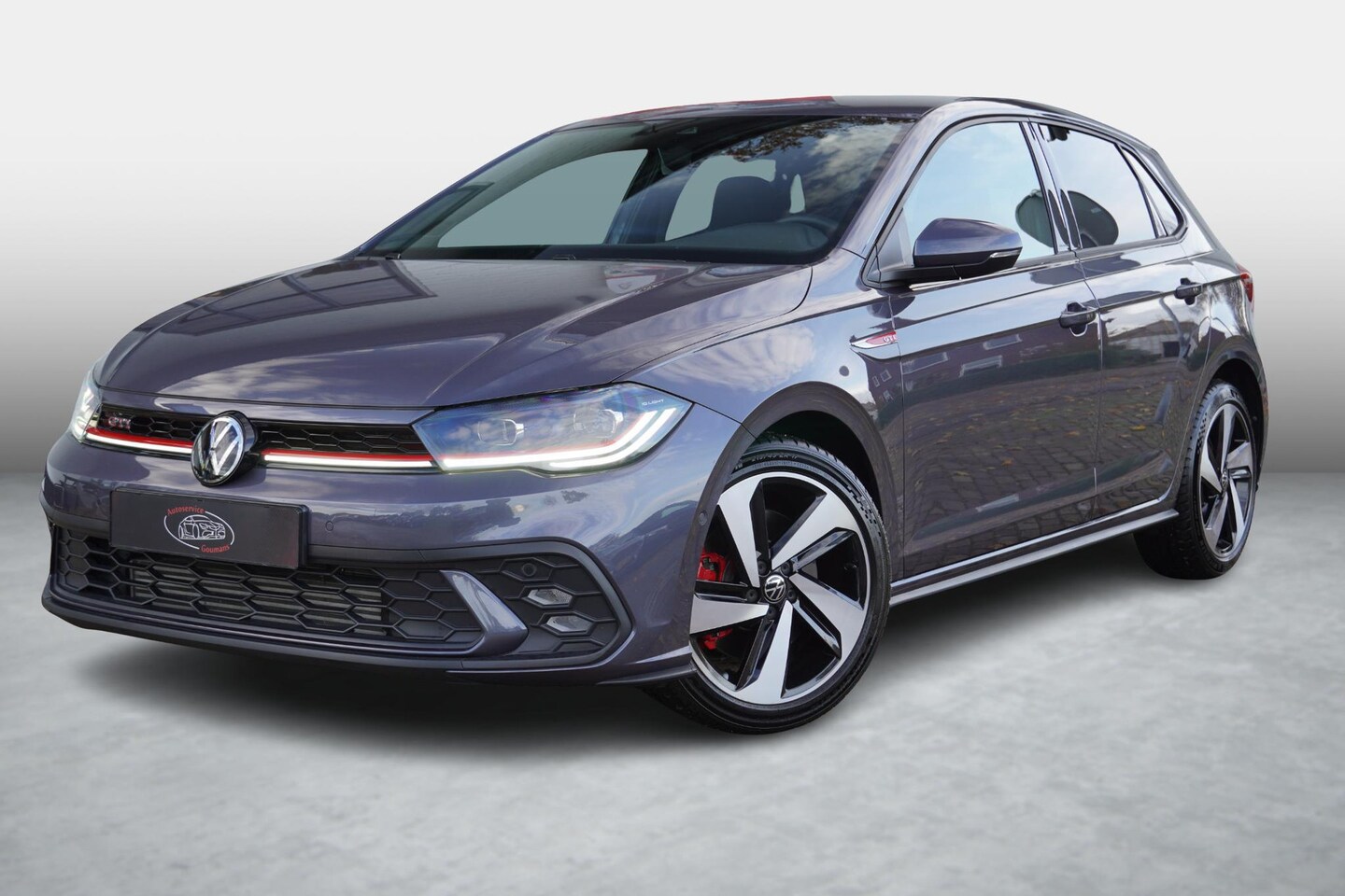 Volkswagen Polo - 2.0 TSI GTI IQ LED-Grill Virtual Adap-Cruise Stoelverw - AutoWereld.nl