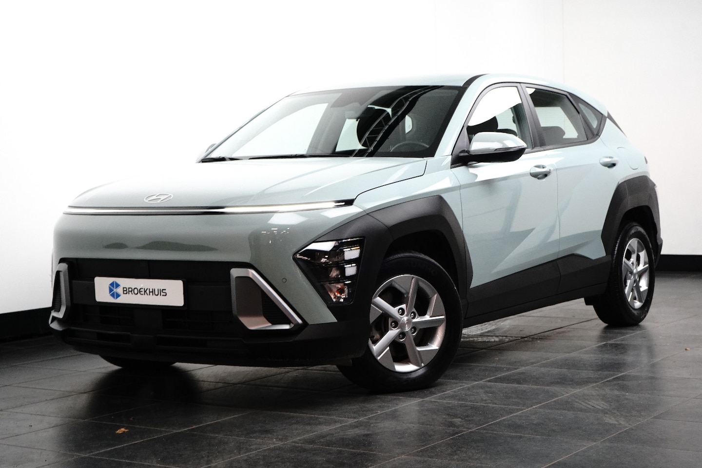 Hyundai Kona - Comfort Hybrid 2WD | Achteruitrijcamera | Cruisecontrolsysteem (Cruisecontrol) | Navigatie - AutoWereld.nl