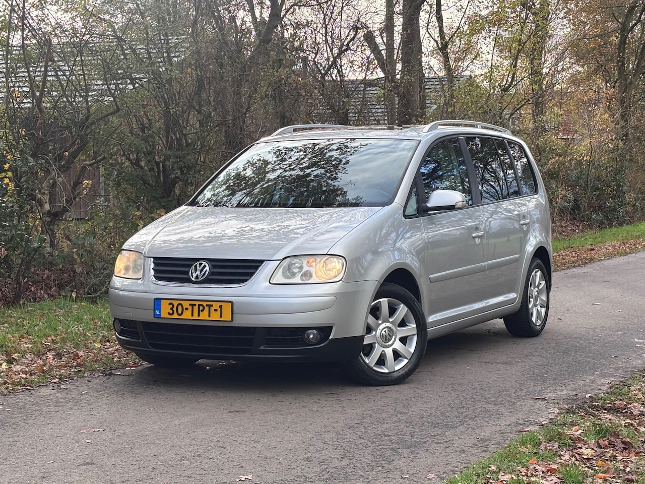 Volkswagen Touran - 2.0-16V FSI Trendline | Airco + Cruise - AutoWereld.nl