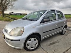 Toyota Yaris - 1.3-16V VVT-i Sol/ automaat/ 5 deurs