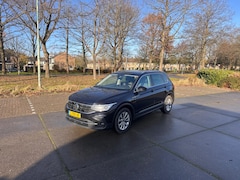 Volkswagen Tiguan - 1.5 TSI Life Business Clima.Navi.Camera