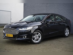 Ford Mondeo - 2.0 Titanium 203pk Automaat Leder Trekhaak Navi