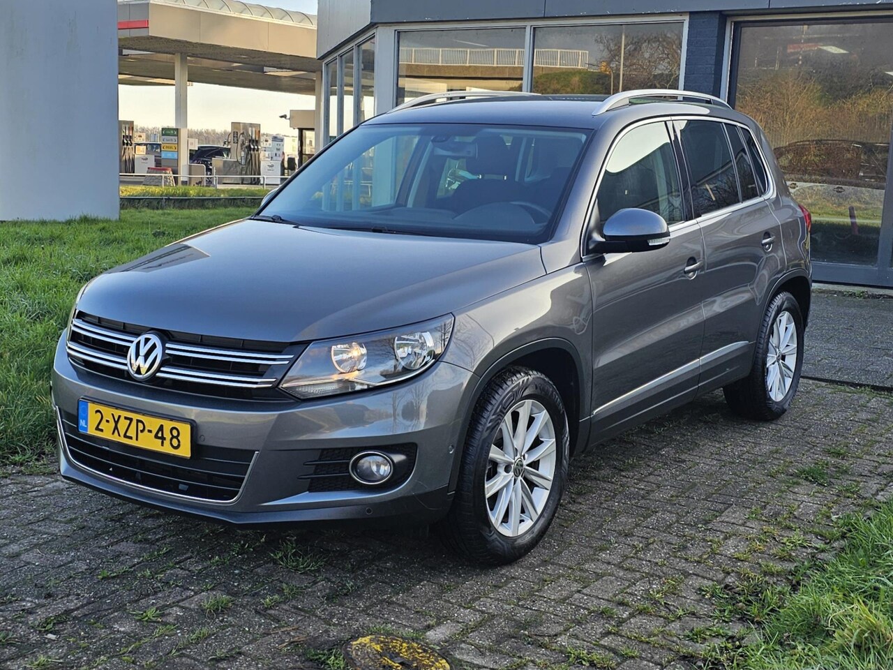 Volkswagen Tiguan - 1.4 TSI Sport&Style - AutoWereld.nl