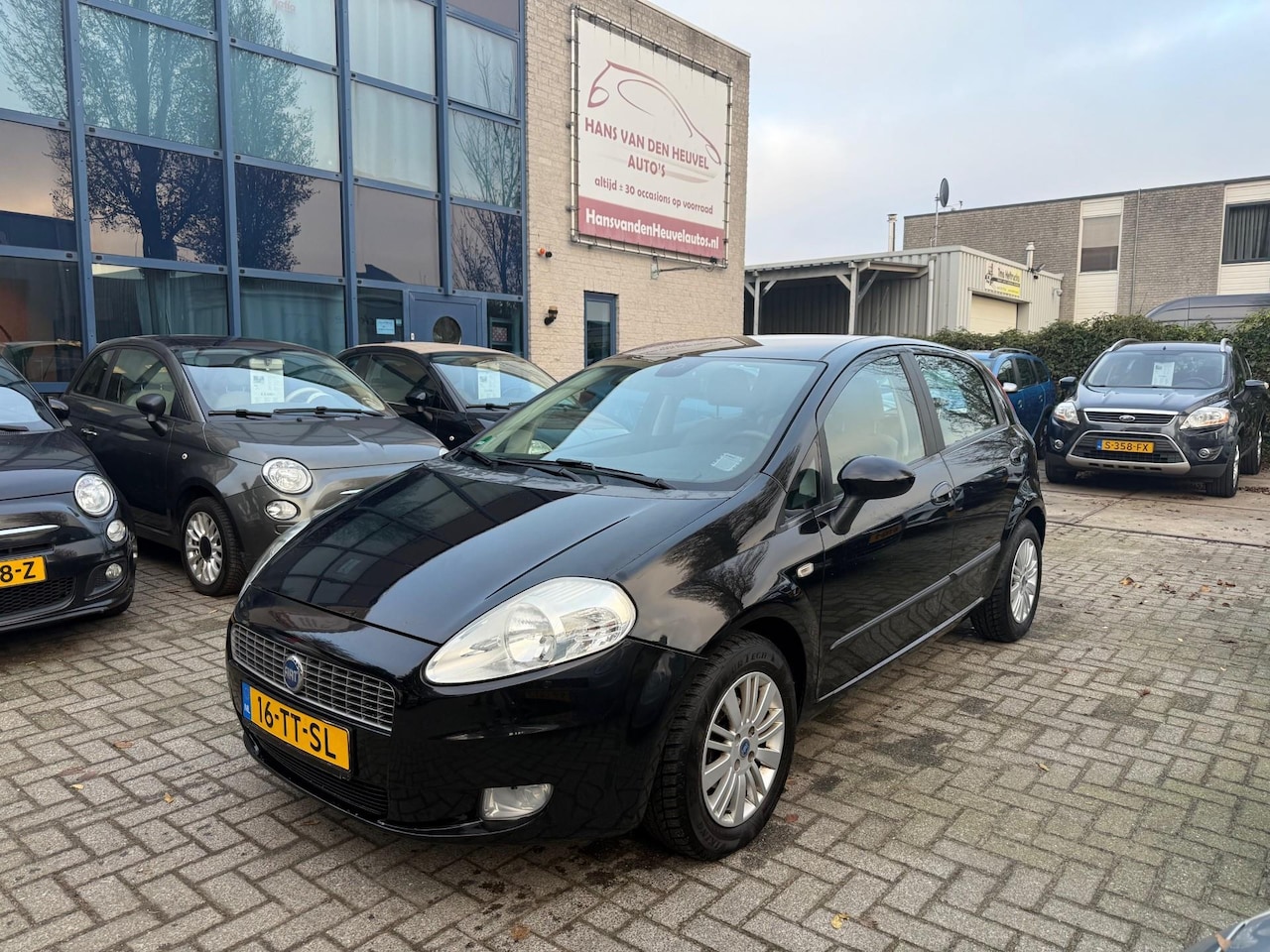 Fiat Grande Punto - 1.4-16V Emotion 1.4-16V Emotion, Clima, 5 deurs, APK 09/27 - AutoWereld.nl