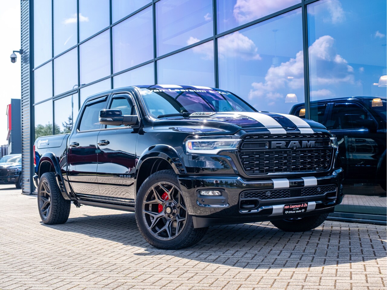 Dodge Ram 1500 - Limited XXL | BPM-vrij | 3 jr garantie | Pano | Harmon Kardon | 22" | Flares | Passenger s - AutoWereld.nl