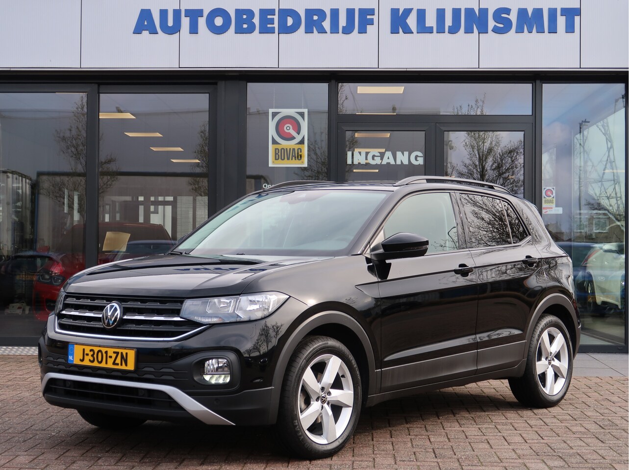 Volkswagen T-Cross - 1.0 TSI Life Business | Climate Control | Parkeersensoren | 17 inch | - AutoWereld.nl