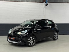 Toyota Aygo - 1.0 VVT-i x-clusiv Airco / Camera / CarPlay